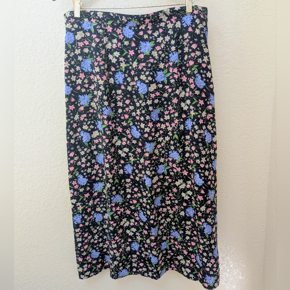 Vintage Cottagecore Whimsycore Full Length Floral Skirt Size Larger